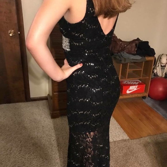 Black formal dress - Picture 2 of 2
